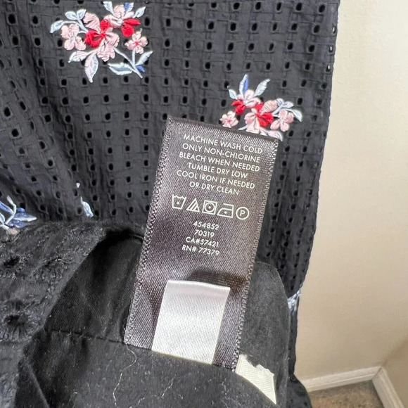 Ann Taylor Eyelet Floral Sheath Dress Size 6 Black Work Office Career Church - Picture 10 of 10